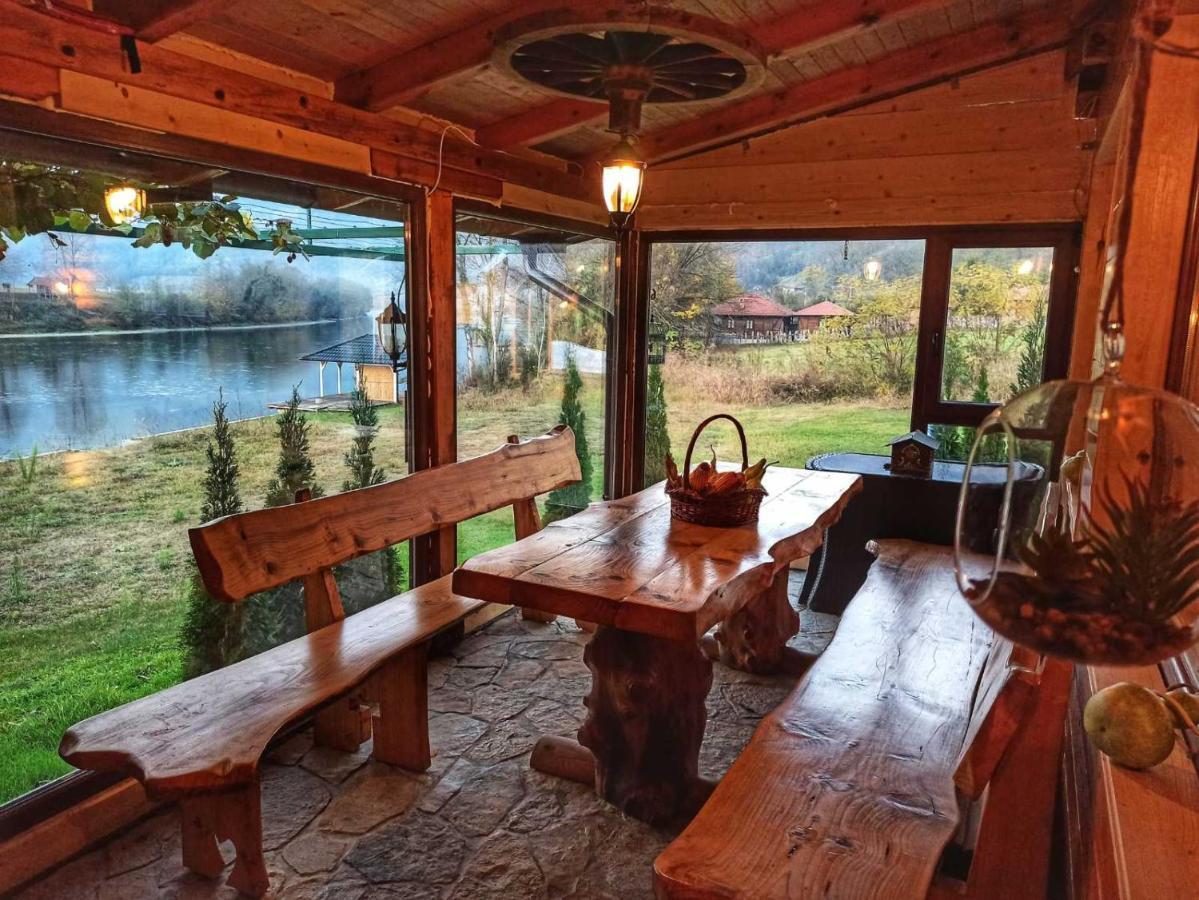 Case de vacanță Brvnara Drina Wooden House Drina